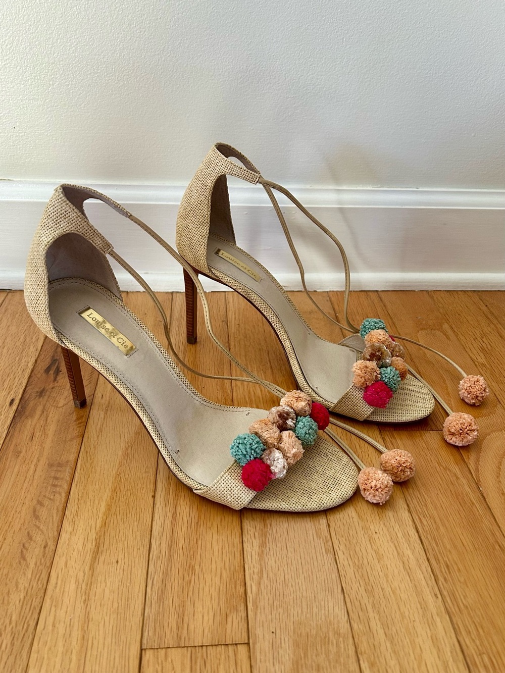 Louise et Cie Kizzy Raffia Pom Pom Heeled Sandals Size 10